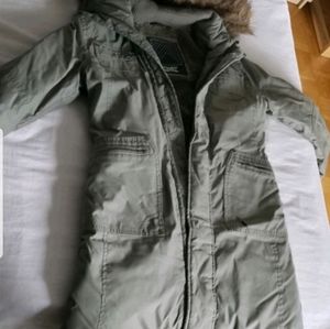 aritzia tna winter parka